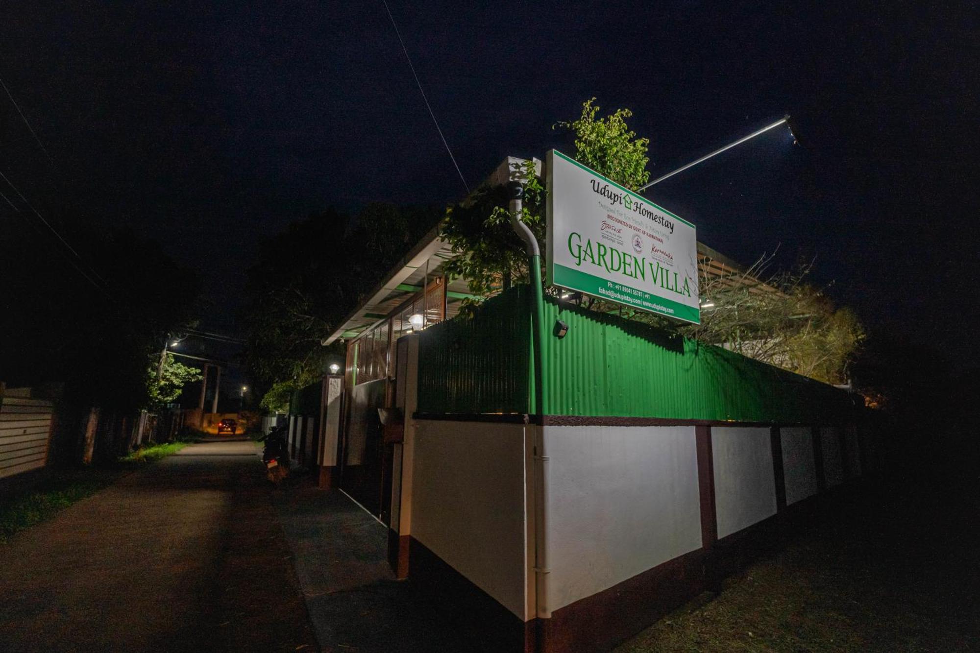 Udupi Homestay Garden Villa Exterior foto